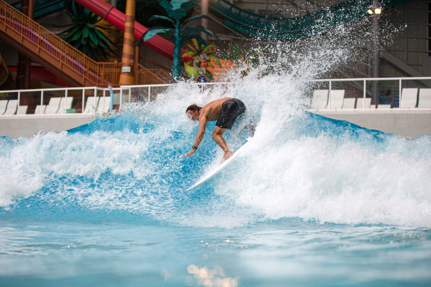 Skudin Surf at American Dream - Indoor Wave Pool